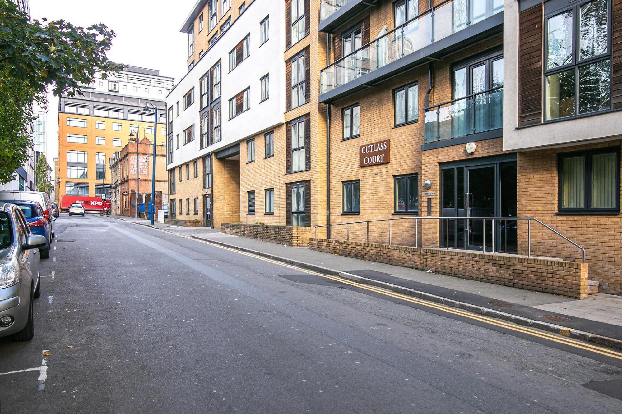 Mercury Suite City Centre Netflix Dedicated Workspace By Your Perfect Stay Short Lets バーミンガム エクステリア 写真